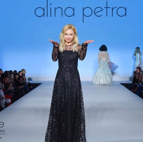 1E471421-4976-49C1-AFEF-D12B9F1D074E